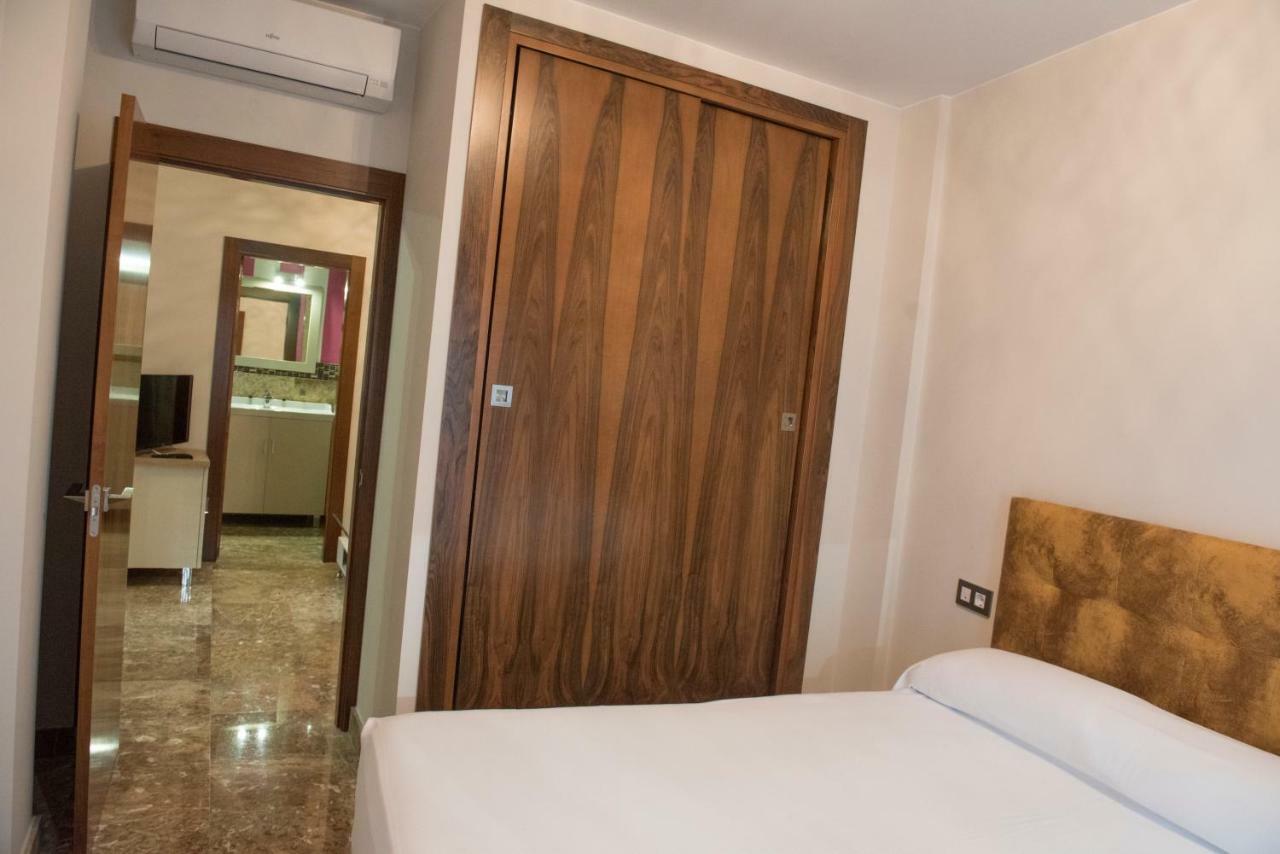 Apartamentos Luxury Puente De Triana Sevilla Dış mekan fotoğraf